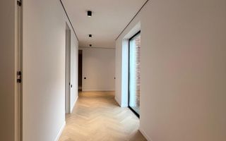 Vila eleganta | arhitectura moderna, panouri solare, finisaje premium și piscina - Poză 20