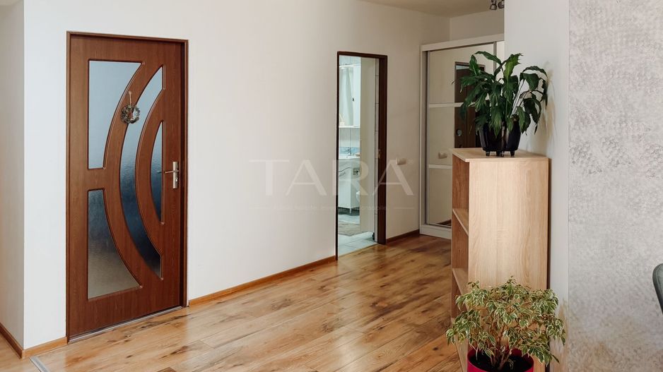 Apartament modern 2 camere + birou, parcare inclusă, Floresti - Poză 4