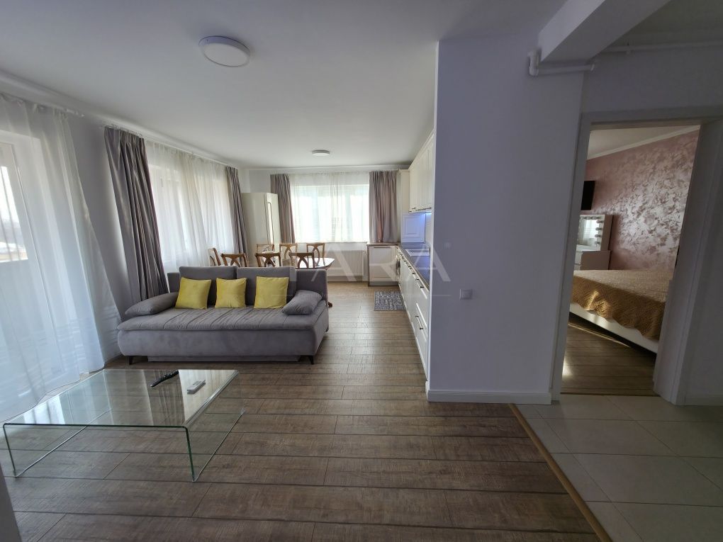 Apartament 3 camere la cheie, zona Terra. - Poză 2
