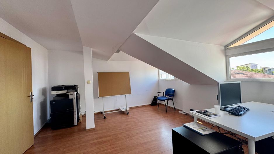 OPORTUNITATE - vila-curte individuala-garaj la Domenii-Popisteanu - Poză 4