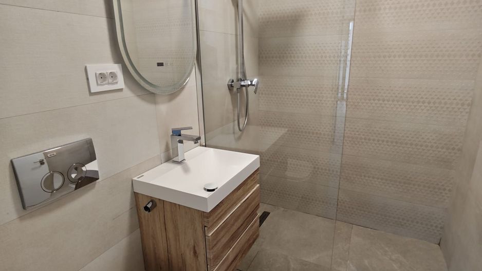 Apartament 2 camere Decebal prima inchiriere totul nou - Poză 14