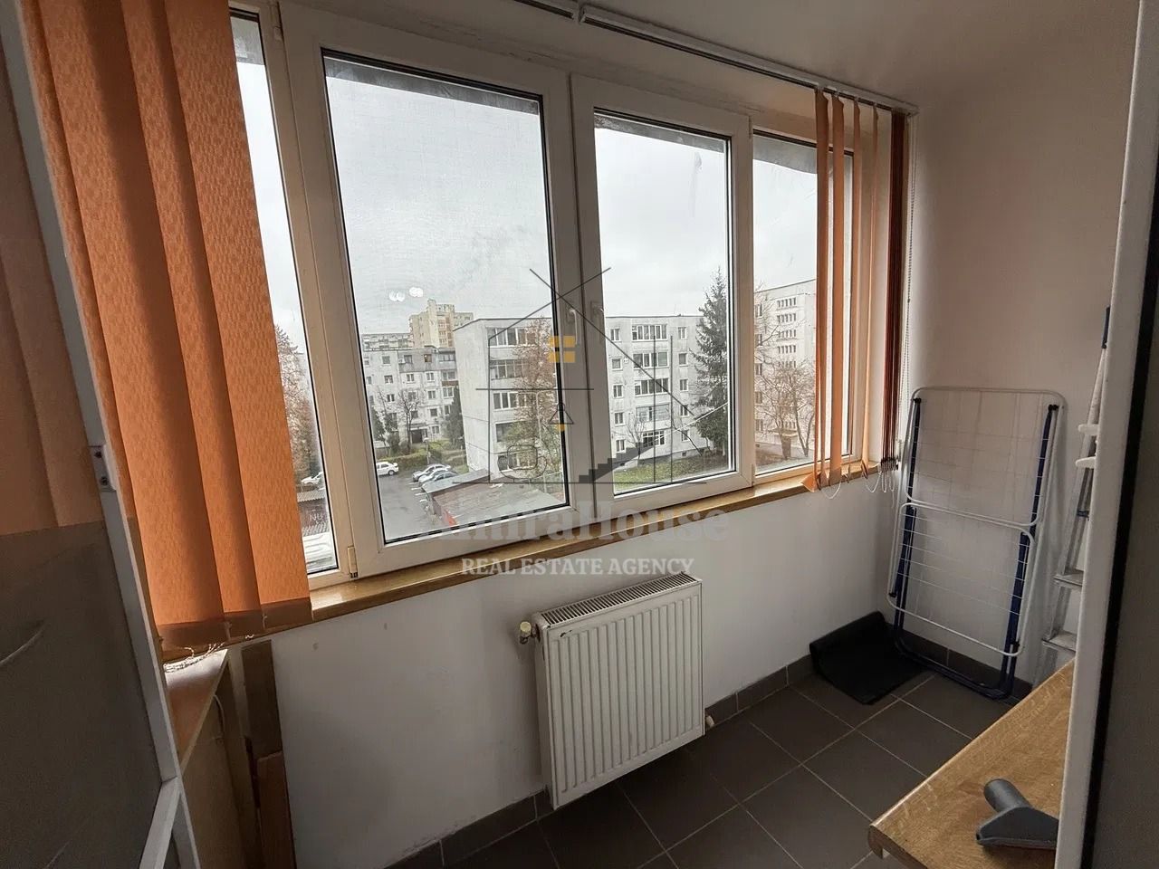 Apartament 3 camere mobilat si 2 garaje zona Bucium - Poză 19