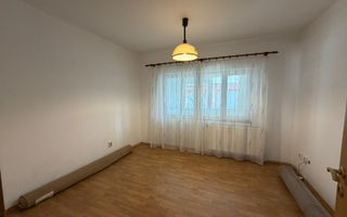 Apartament spațios cu 4 camere cu garaj - zona Ștrand - Poză 10