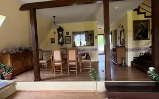 Casă elegantă, spațioasă, ideală pentru familie – Sanmihaiu Roman - Poză 11