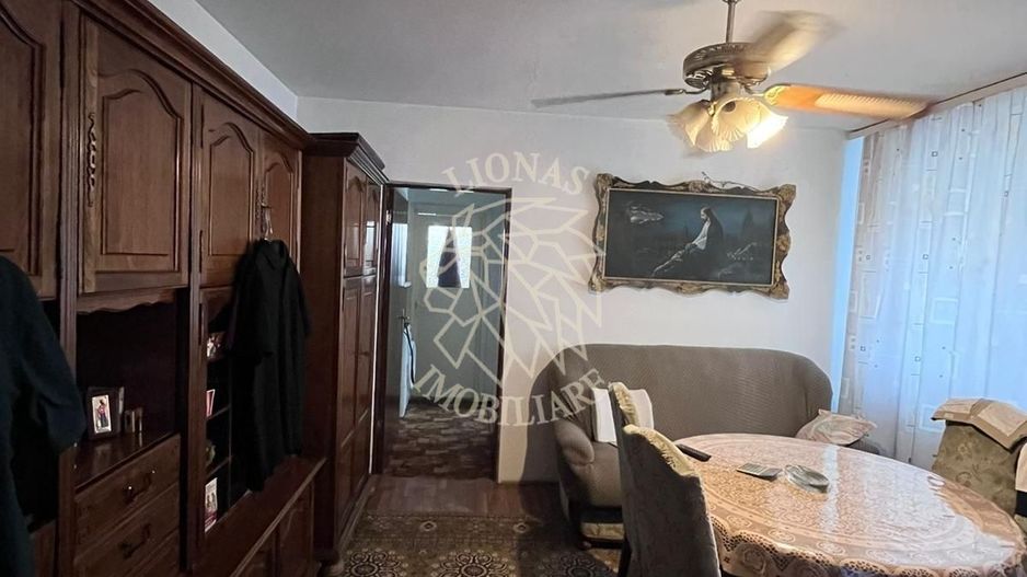 Apartament 3 camere 70 mp-balcon-Zona Imparatul Traian - Poză 1