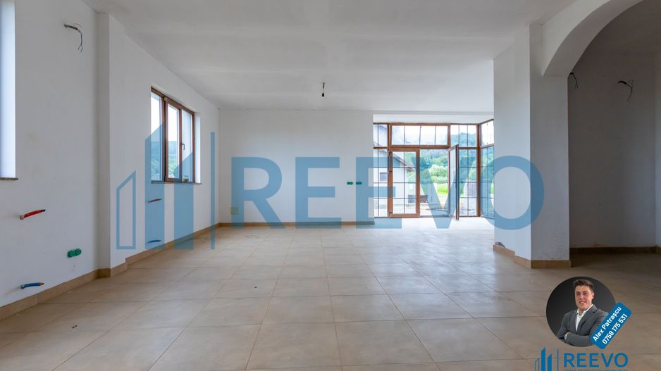 Casă/vilă de vânzare în Hemeiuș! - Poză 1