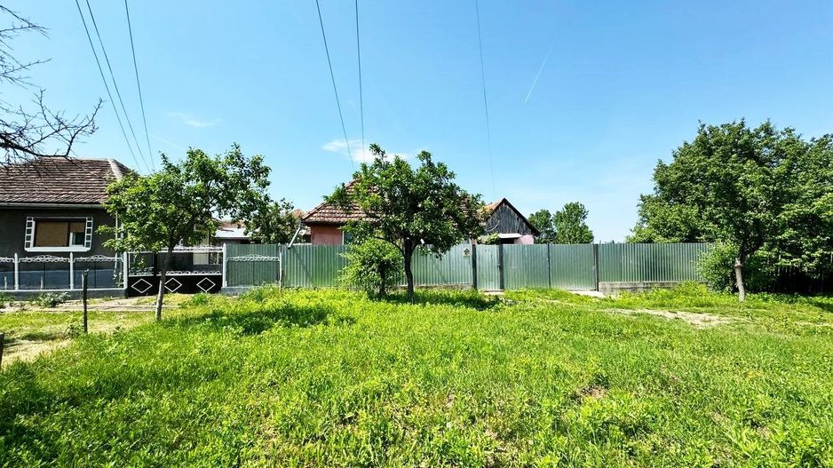 REZERVAT! Casă modestă în Arăneag, zona Căsoaia. - Poză 1