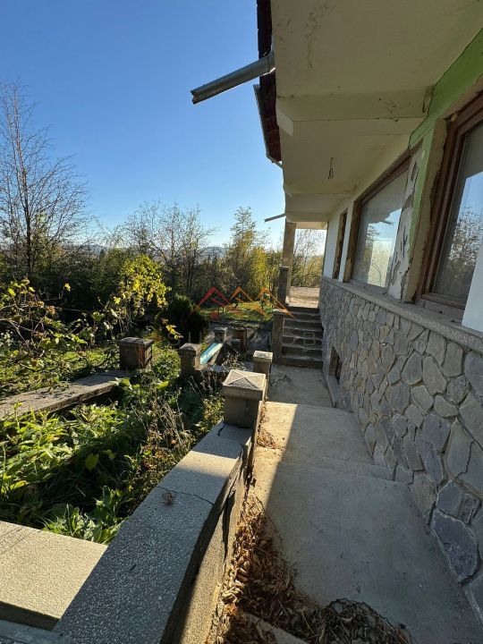 Vila S+P+E, priveliste deosebita, 6 camere, garaj, terasa, Cornu, PH - Poză 5