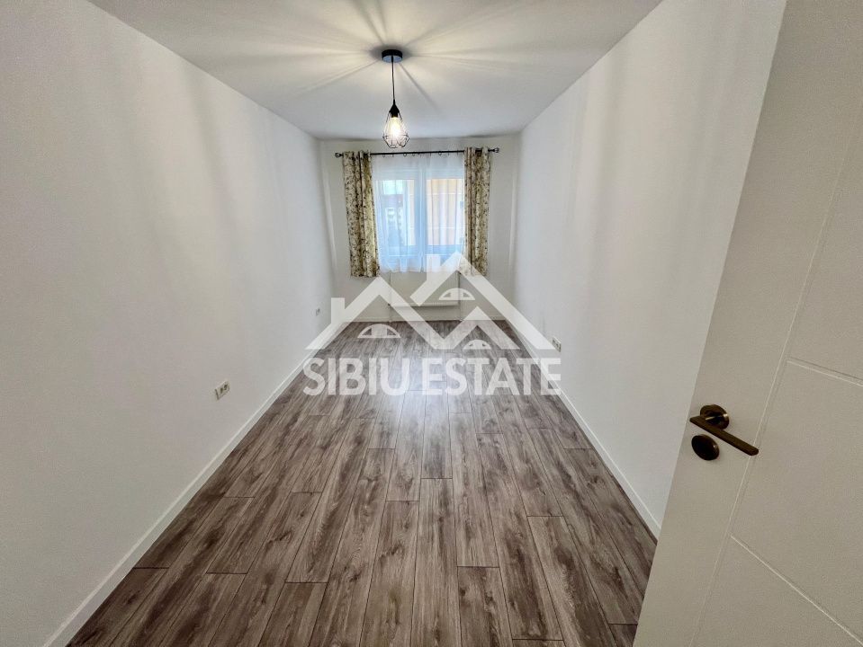 Apartament 4 camere renovat, 79 mp cu logie, Vasile Aaron, Sibiu - Poză 7