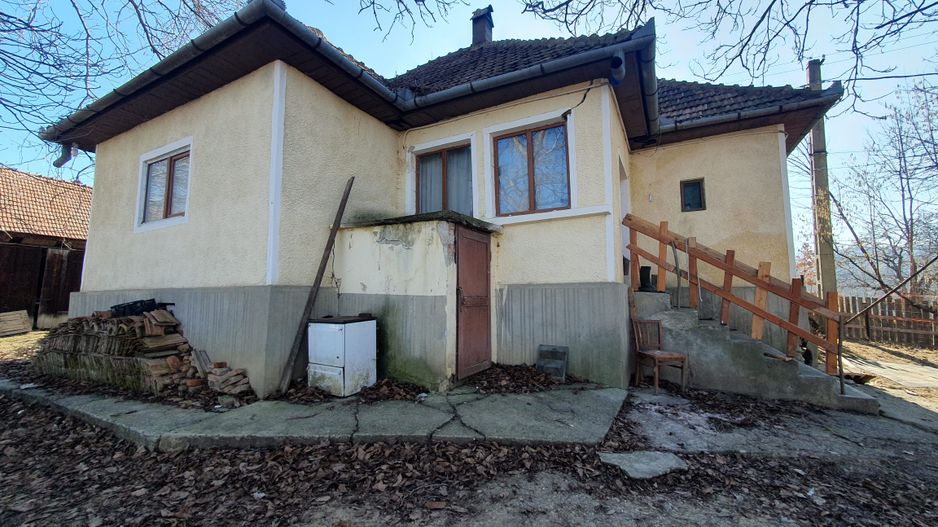 Bran-Sohodol, casă bătrânească cu utilități și teren 4039mp, comision zero. - Poză 1