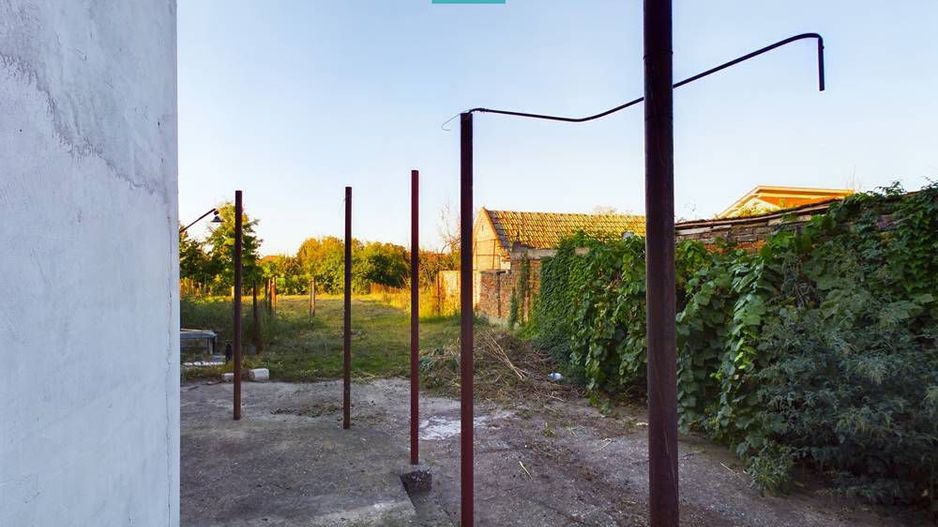 Casă/vilă cu 6 camere în Curtici - Poză 28