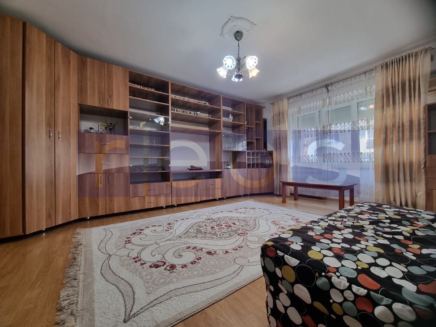 INCHIRIERE 3 CAMERE- DECOMANDAT -MIRCEA VODA-UNIRII - Poză 1