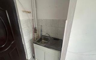 Garsonieră | etaj 2 | Zona buna | - Poză 4