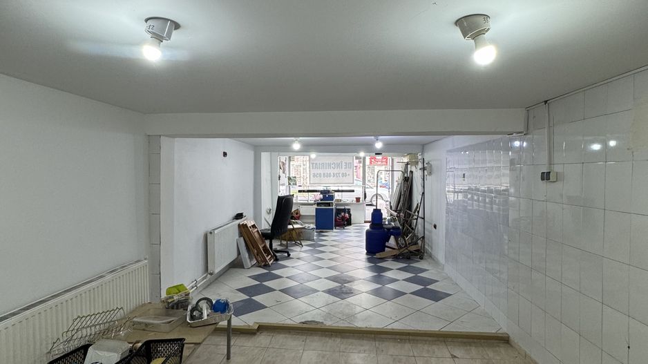 Inchiriez spatiu comercial stradal Eroii Revolutiei S173 - Poză 8
