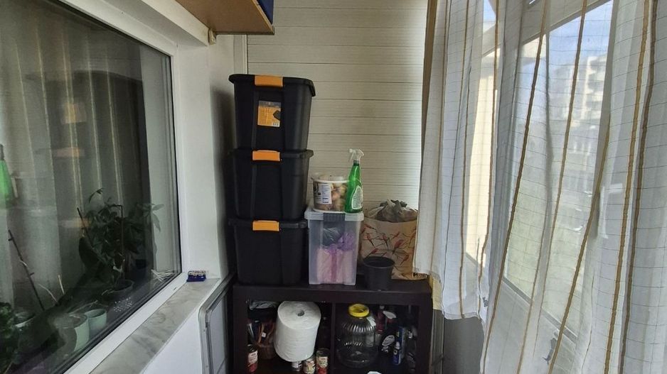 Ap decomandat 4 camere , 2 bai si 2 balcoane-zona Colentina bloc 1986 - Poză 24