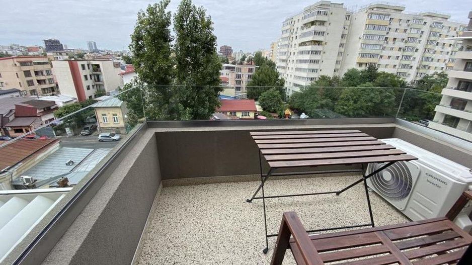 Apartament 2 camere Stefan cel Mare complex C-entral - Poză 4