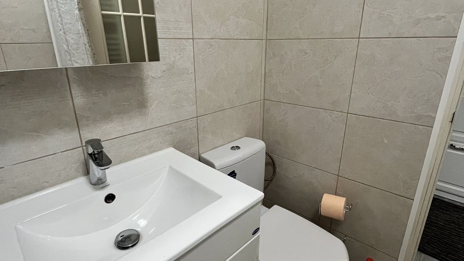 Studio bine compartimentat, parcare, complet mobilat, renovat, mutare imediata - Poză 20