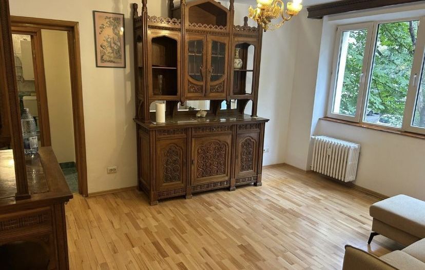 Apartament spatios, trei camere, Vatra Luminoasa - Poză 1