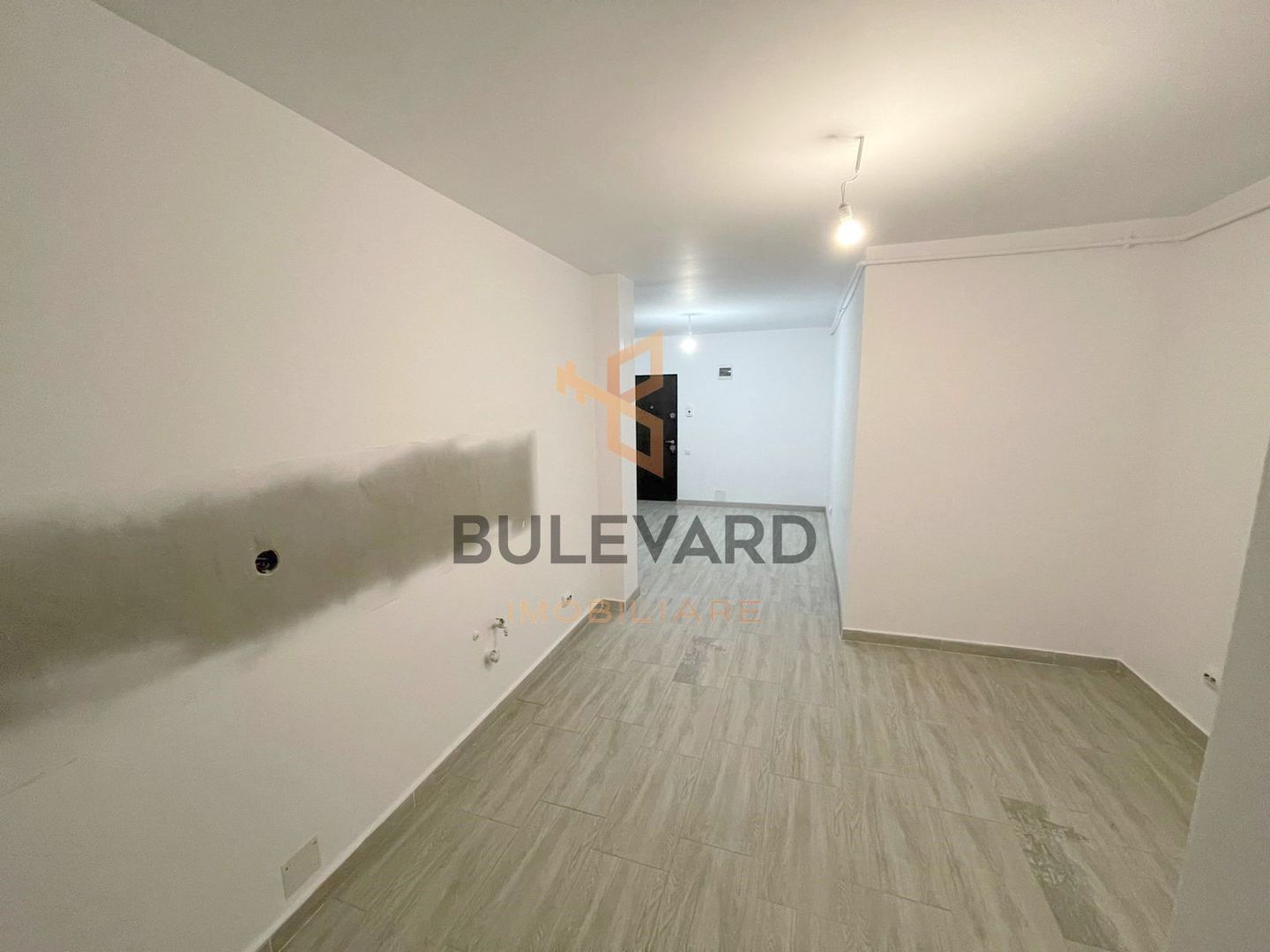 Apartament cu 2 camere + parcare, zona Vivo! - Poză 5