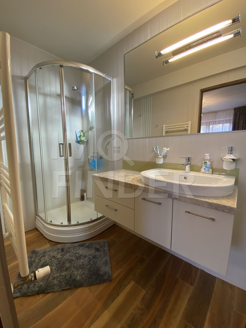 Vila individuala/Pensiune, teren 1022 mp, piscina, pompa de caldura - Poză 24