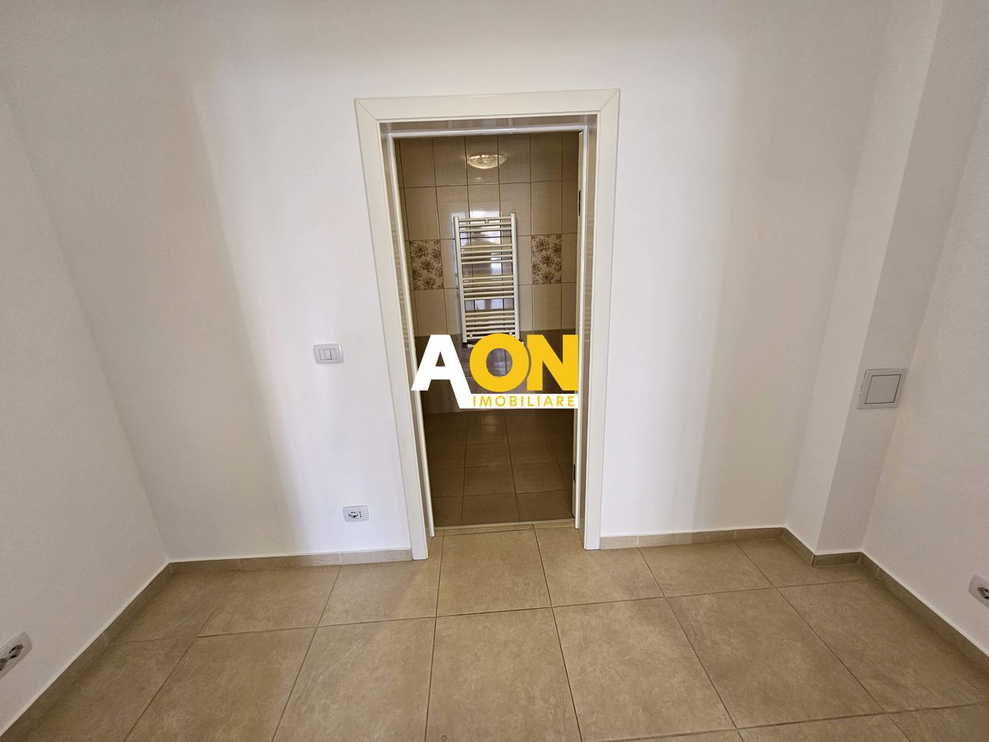 Spatiu comercial, 46 mp utili, zona Ampoi 1, langa Penny Market - Poză 3