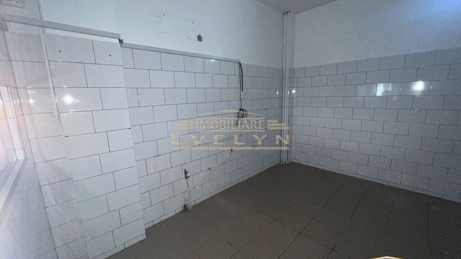 De Vanzare Spatiu Comercial, Zona Imparat Traian ( la 2 min. de MALL ), pret 81000 euro negociabil - Poză 5