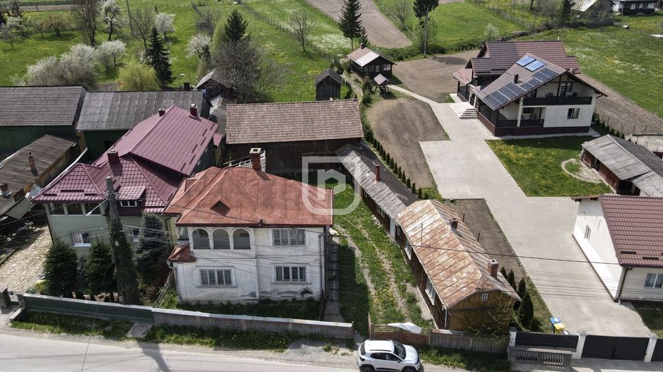 De vanzare casa cu anexe - 2507 mp Manastirea Humorului - Poză 18