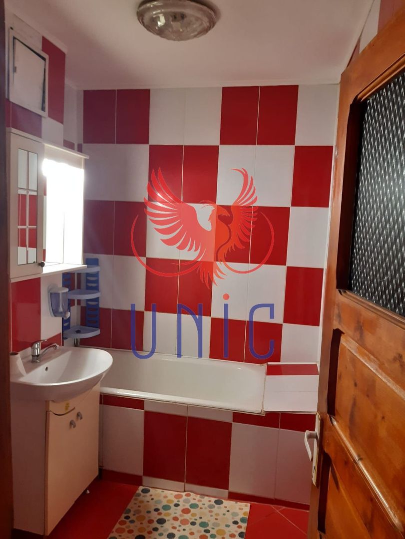 2 decomandate, etaj 3, 1 Mai - 105 000 Euro - Poză 8