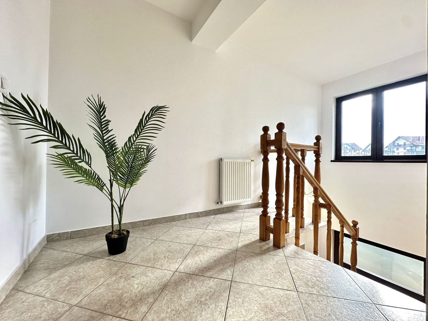 Casă de închiriat – Tohanu Nou, Str. Branului - Poză 12