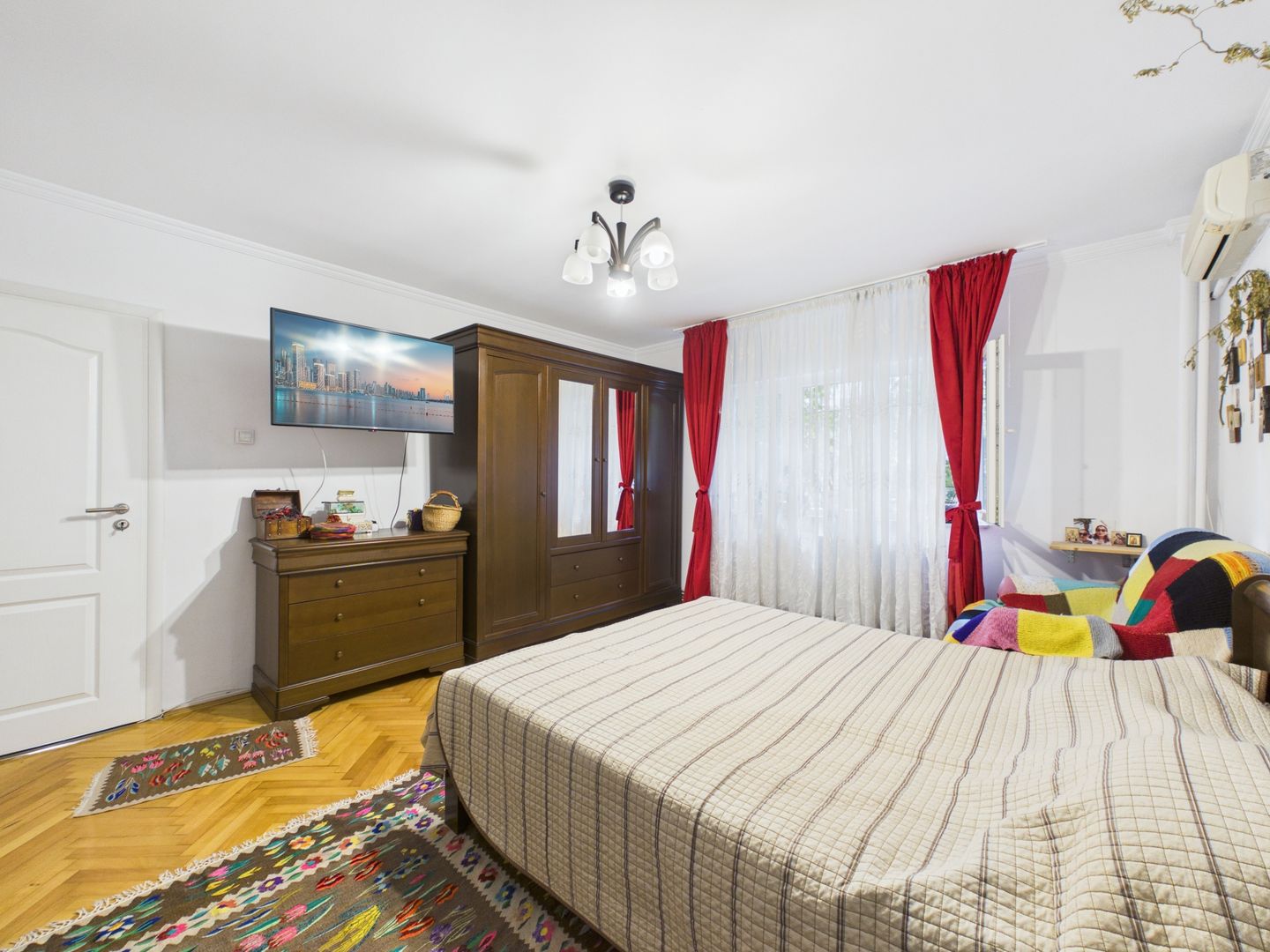 Apartament cu 4 camere de vanzare, Centrala proprie, 13 Septembrie - Poză 18