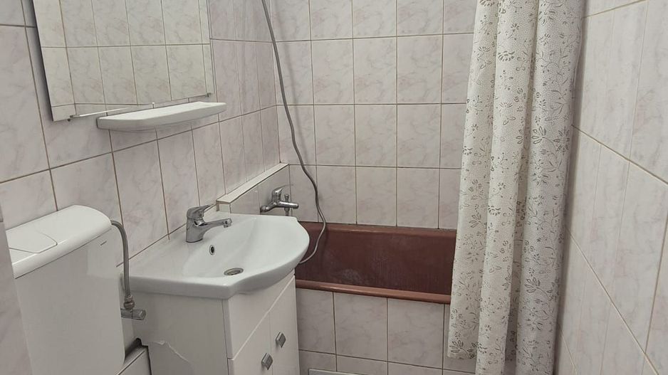 GARSONIERA PIATA SUDULUI, BUCATARIE INCHISA, MOBILAT, METROU 15 MINUTE - Poză 4