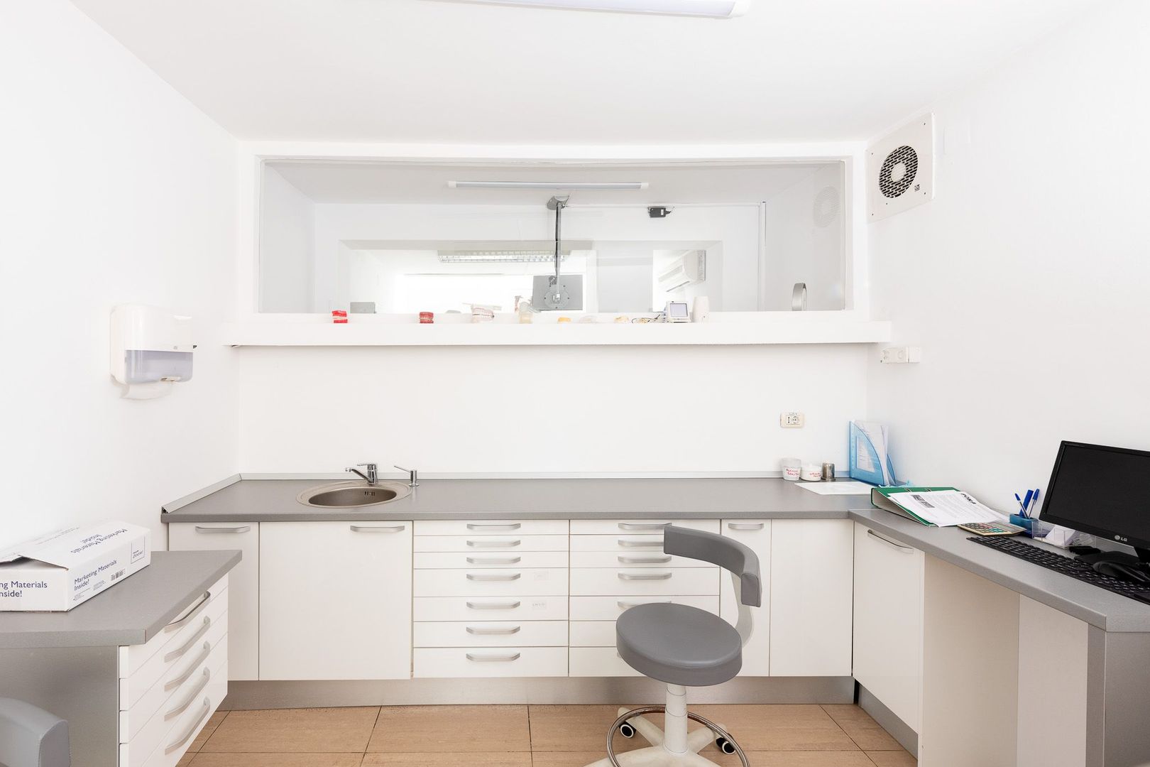 Spatiu de birouri - Poză 27