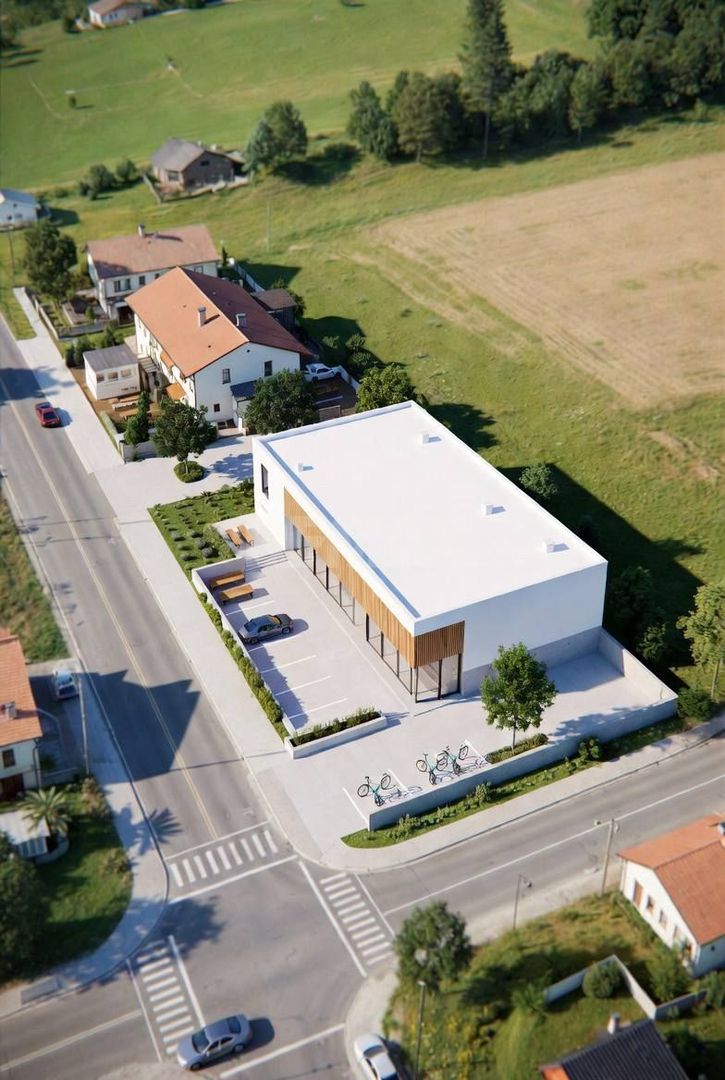 Teren de Construcție cu Încăpere Comercială de 250m2 în s.Stolniceni r-nul Hîncești - Poză 1