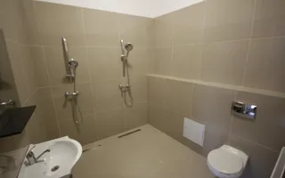 Imobil D+P+1E - 14 camere - Poză 17