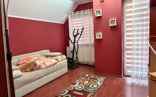 Casa 6 camere 244 mp+ Spatiu Comercial- teren 500 mp-Zona Han - Poză 12