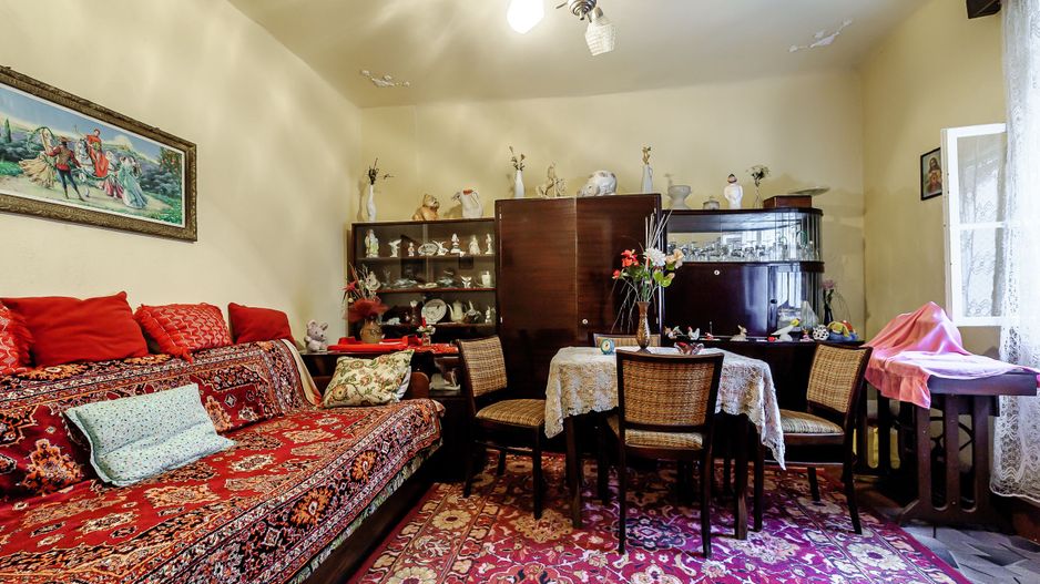 PRET NOU!!! Casa in Parneava - Poză 6