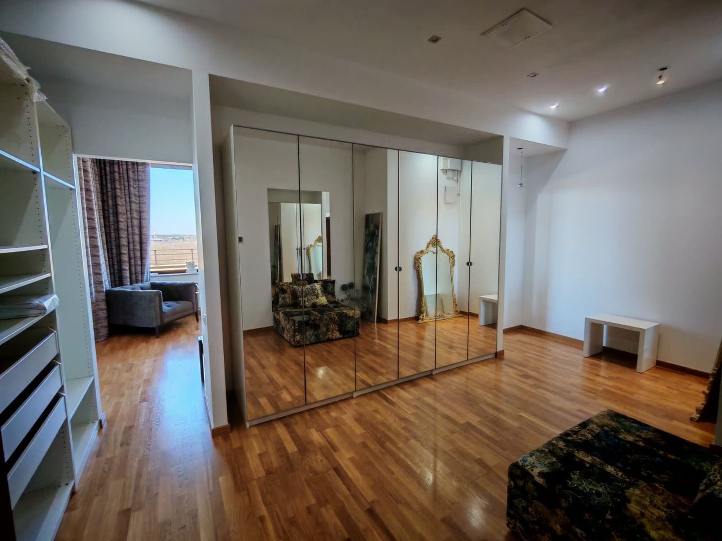 Penthouse 5 camere 250 mp lângă Ambasada SUA , zona Băneasa București - Poză 12