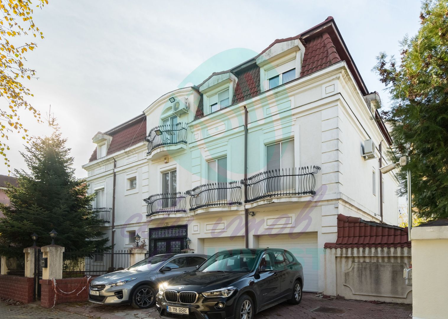 Vila spatioasa in zona Erou Iancu Nicolae - British School - Poză 1