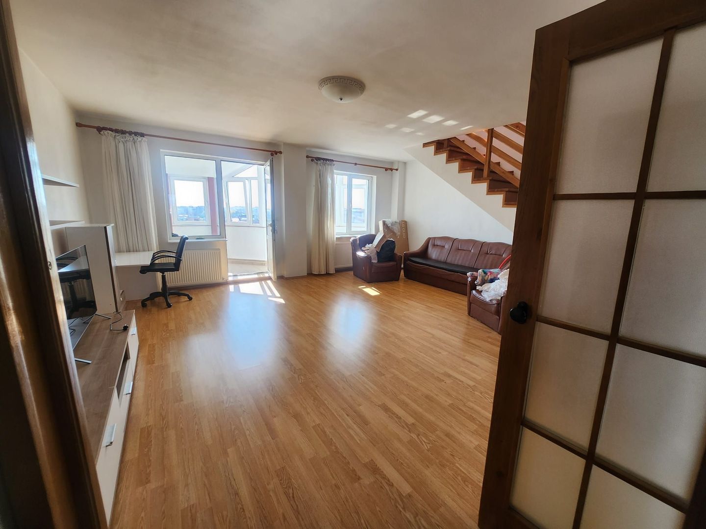 Apartament de vanzare Gh. Doja pe 3 nivele - Pitesti - Poză 3