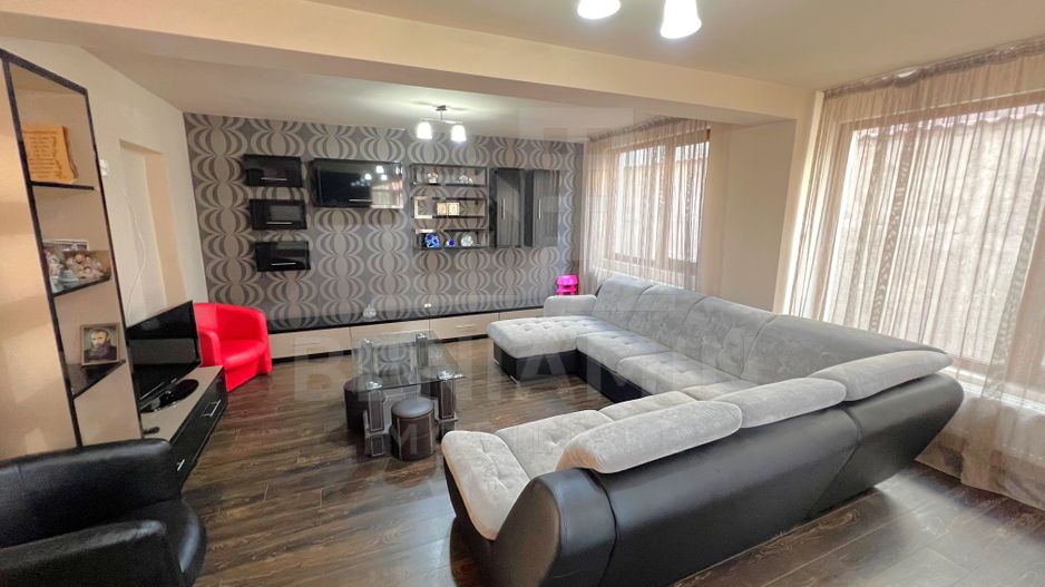 Casa 5 Dormitoare 2 bucatarii 3 bai Living-Toate utilitatile-Popoveni - Poză 2
