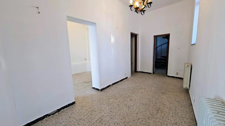 SPATIU COMERCIAL I FRONT STRADAL I ZONA UNIRII - Poză 4