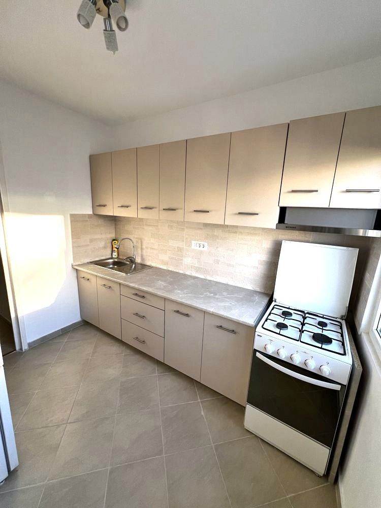 🚇 Închiriez Apartament cu 2 camere, 2 min metrou Dristor 2, renovat, etaj 7/10 - Poză 3