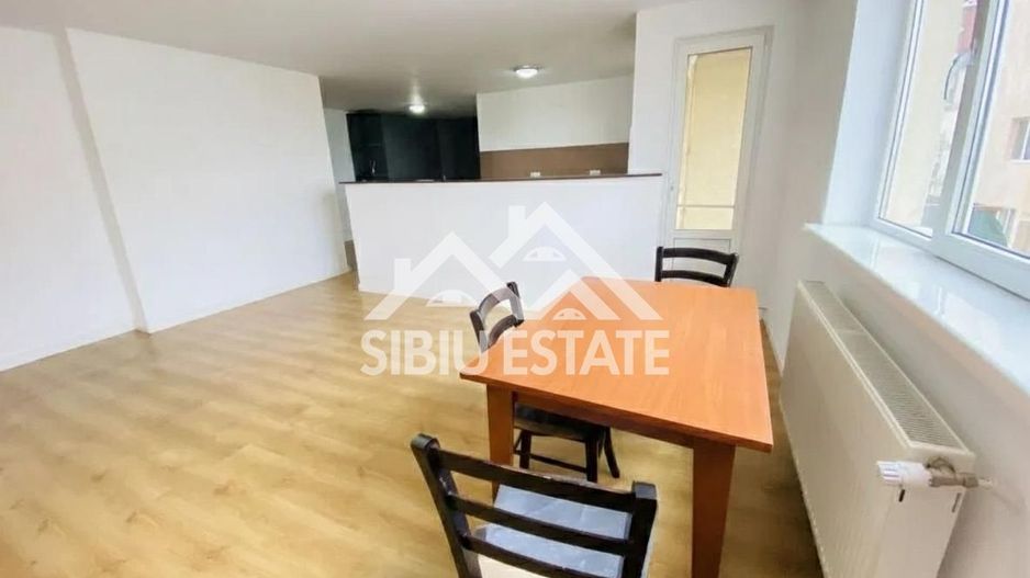 Apartament de vanzare cu 3 camere spatios s.u. 81.3mp-Super pret - Poză 3