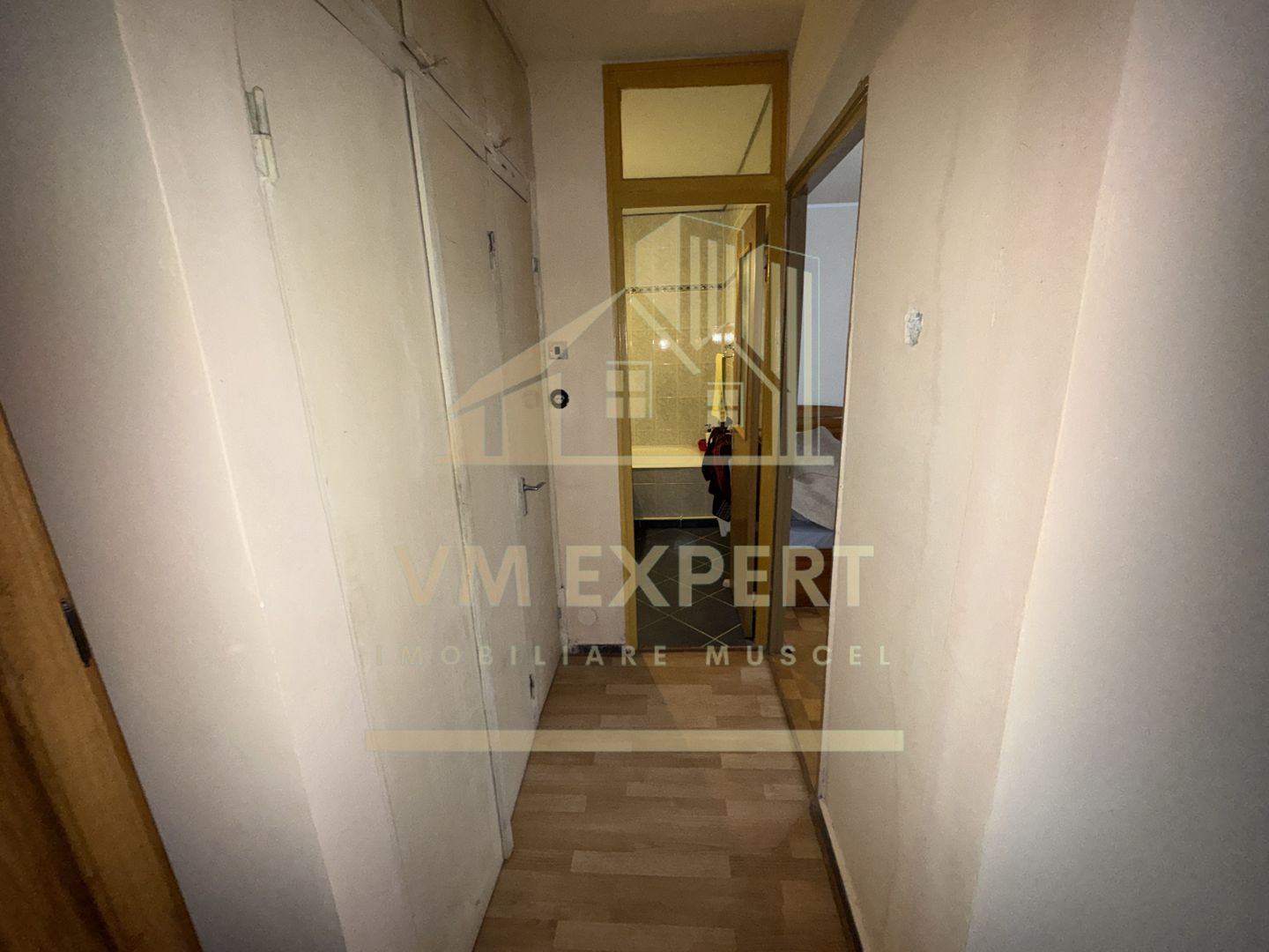 APARTAMENT 2 CAMERE ETAJ 2 CAMPULUNG VIȘOI - Poză 15