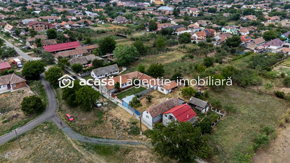 REZERVAT Casa din caramida cu teren generos in Felnac - Poză 8