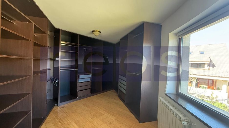 INCHIRIERE VILA DEOSEBITA EROU IANCU NICOLAE | PISCINA | 7 CAMERE | 1300MP CURTE - Poză 8