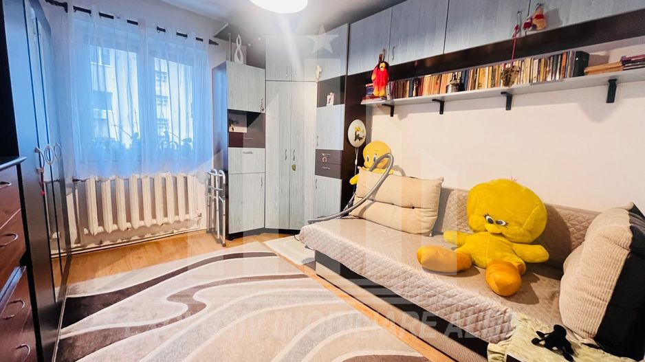 Apartament 3 camere Cetate-Closca, etaj 2, finisat - Poză 5