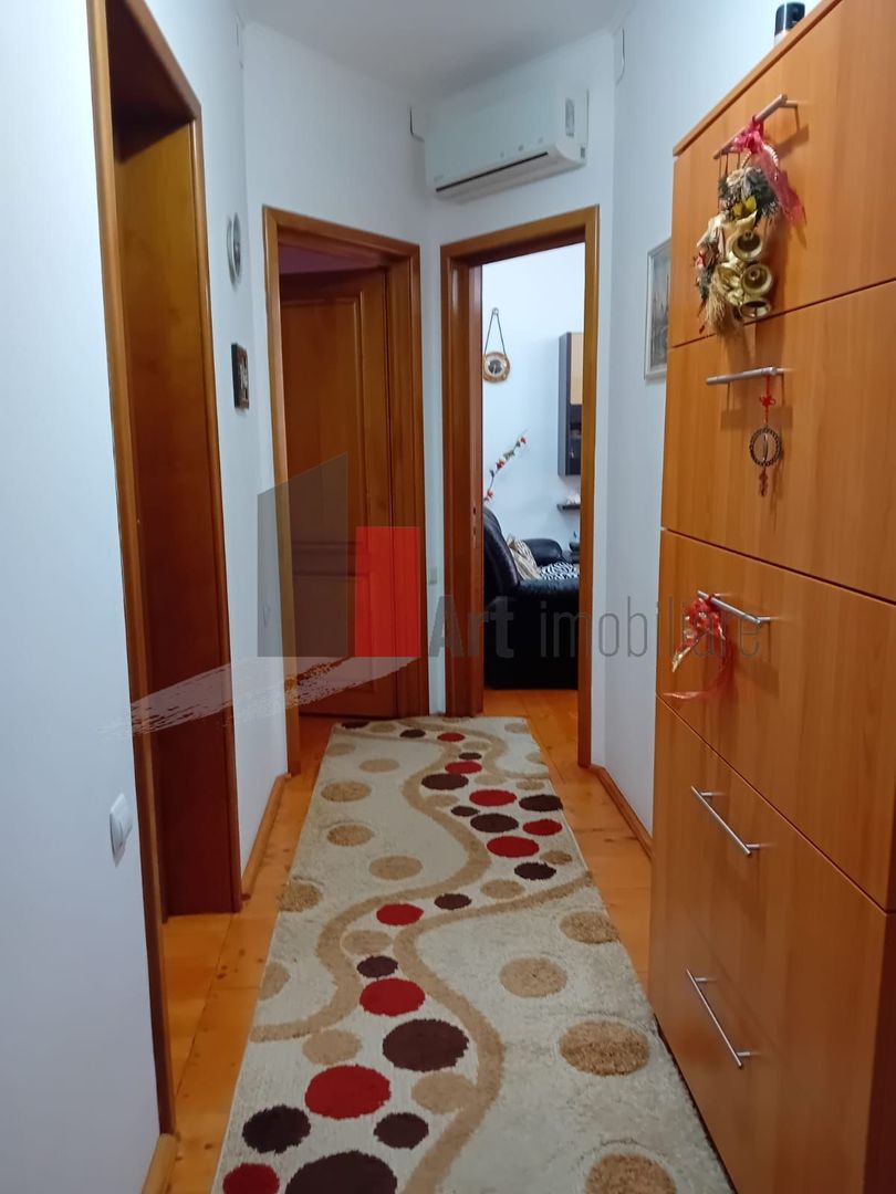 APARTAMENT 3 CAMERE SEBASTIAN - Poză 9