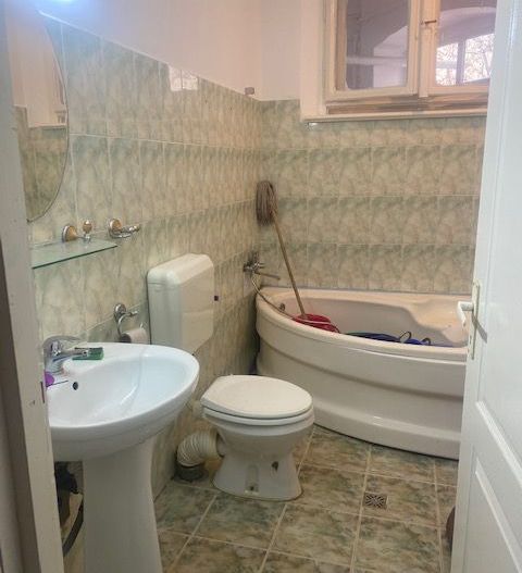 Apartament decomandat zona SINAIA - Poză 16