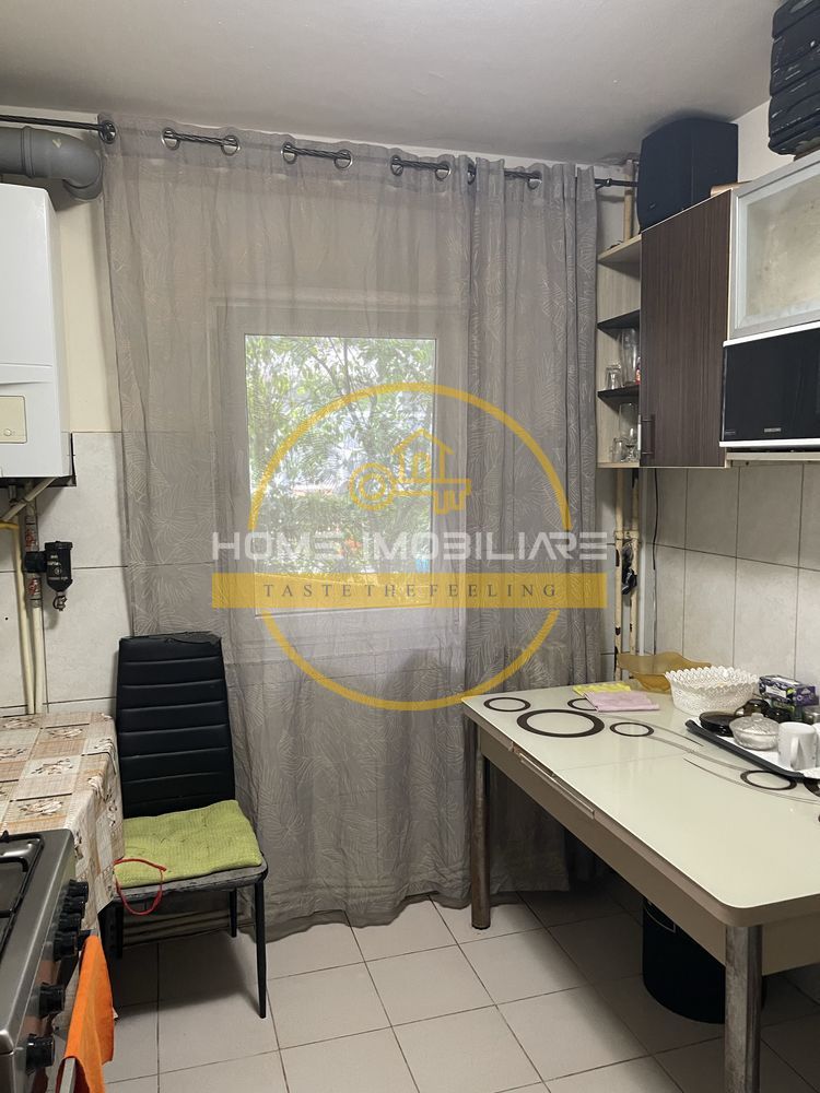 Apartament 4 camere/zona galata/zona buna/urgent - Poză 1